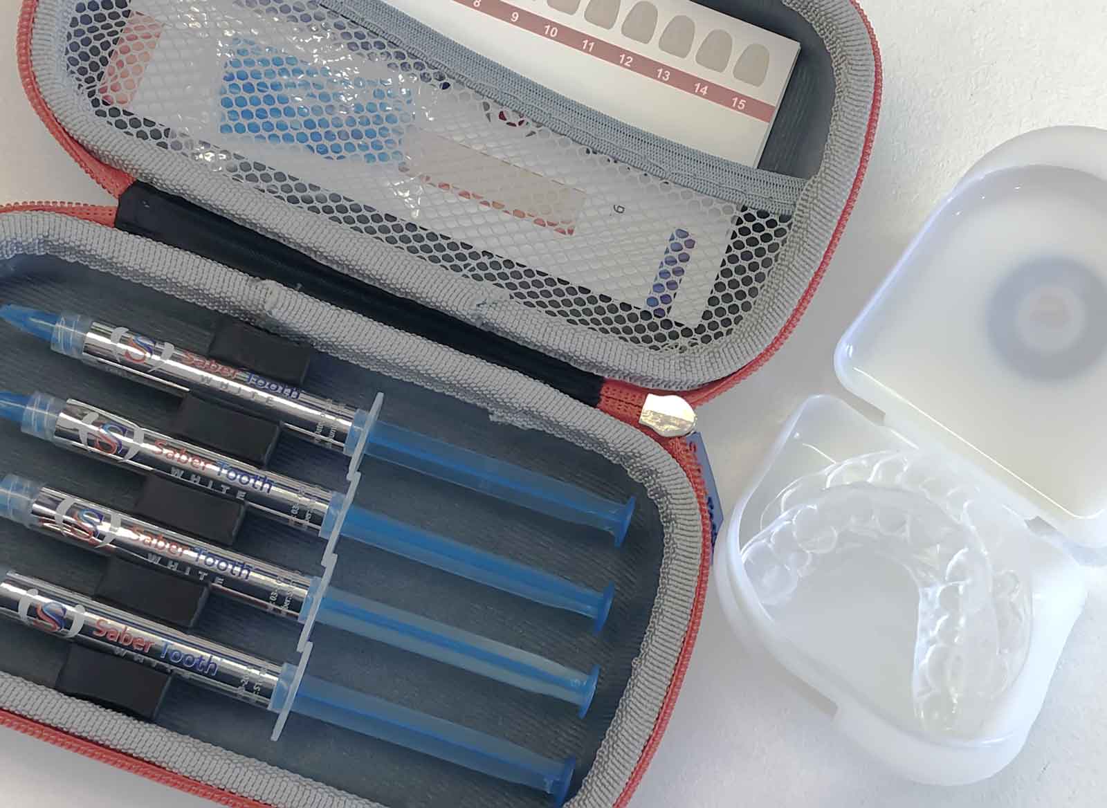 Teeth Whitening with Saber Tooth WHITE